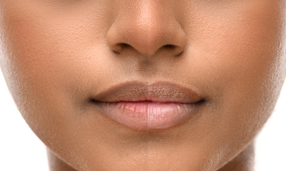 Before and after using milk lip balm SPF 30 PA+++ Vilvah